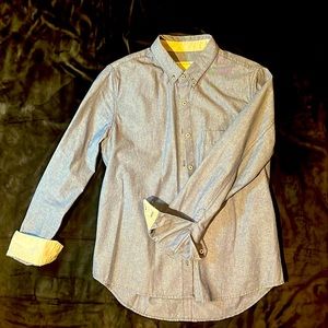 Chambray Rag &Bone long sleeve front pocket button down shirt